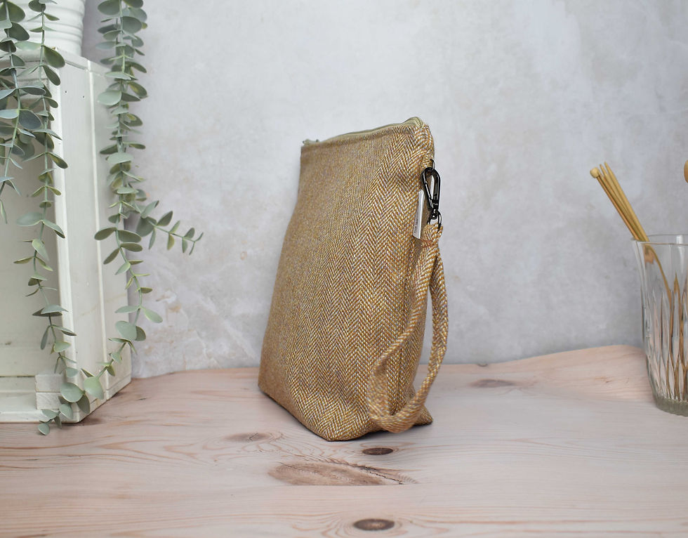 Thumbnail: Barley medium size project bag in luxury wool fabric.