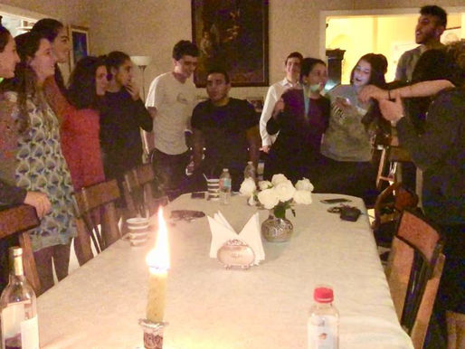 Seniors Hold Shabbaton in Surfside