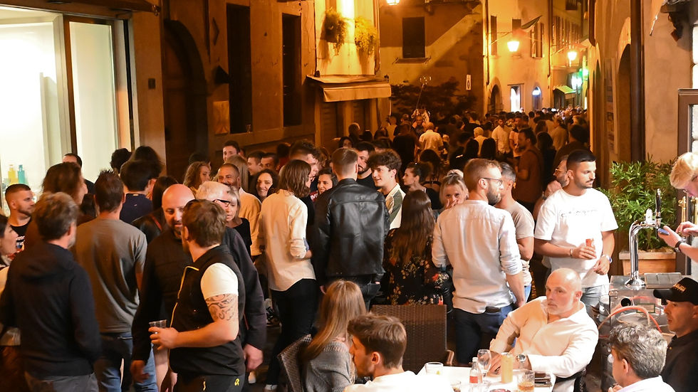 Events Die schönsten Events im Valchiavenna Chiavenna Campodolcino Madesimo Notte Bianca Gastronomie