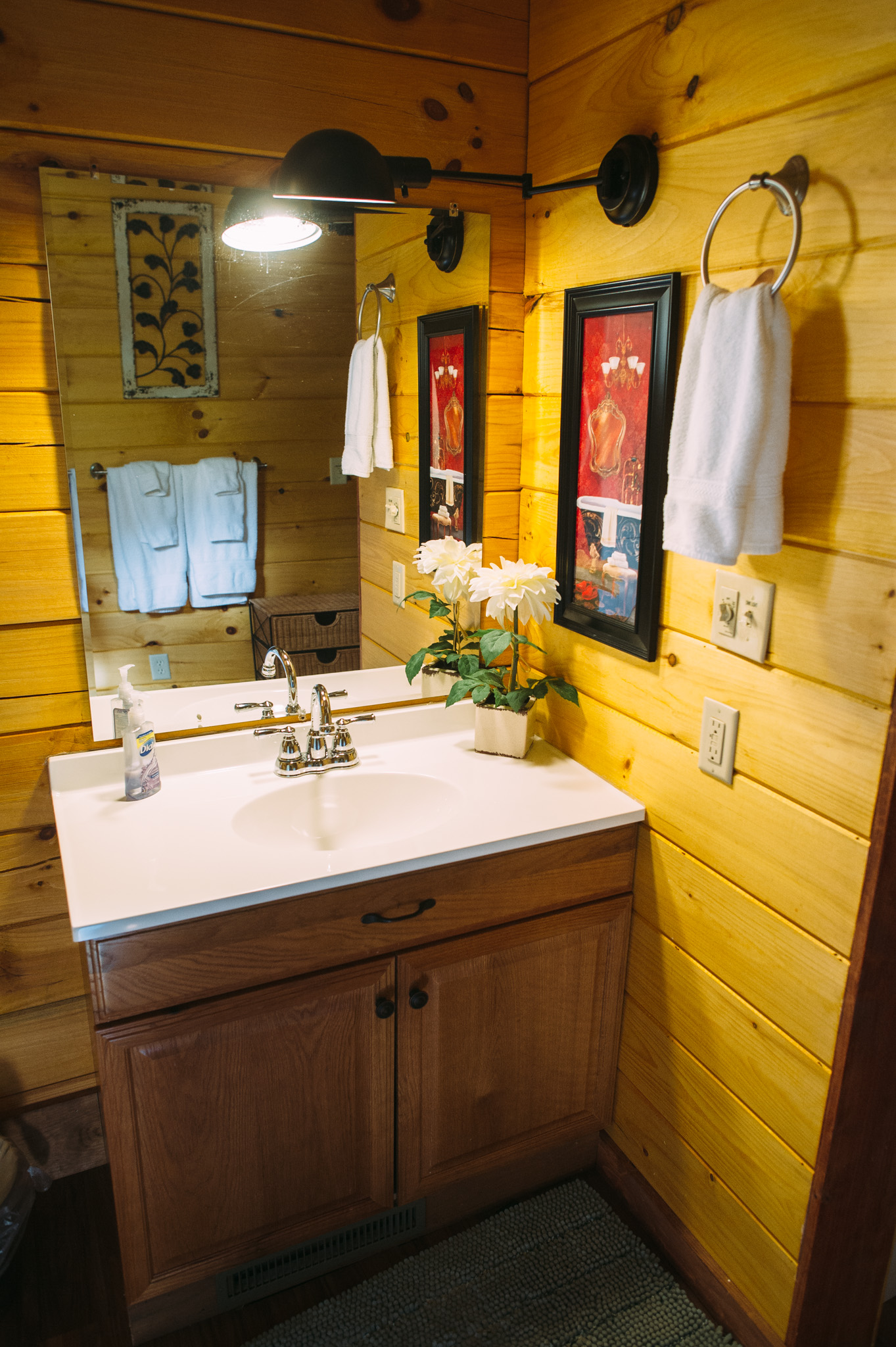 Cuddly Cub Downstairs Master Bath
