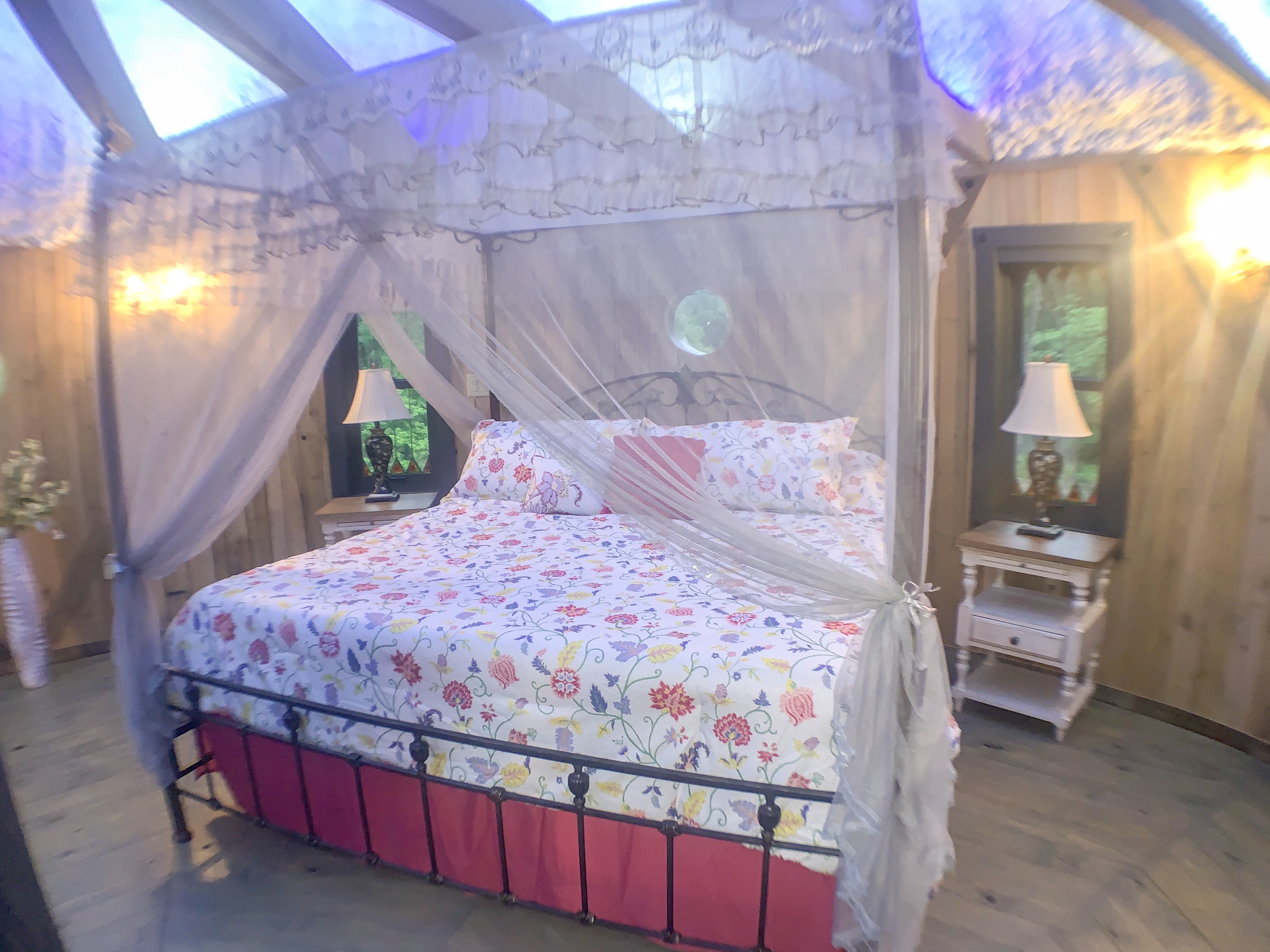 King Bed Upstairs