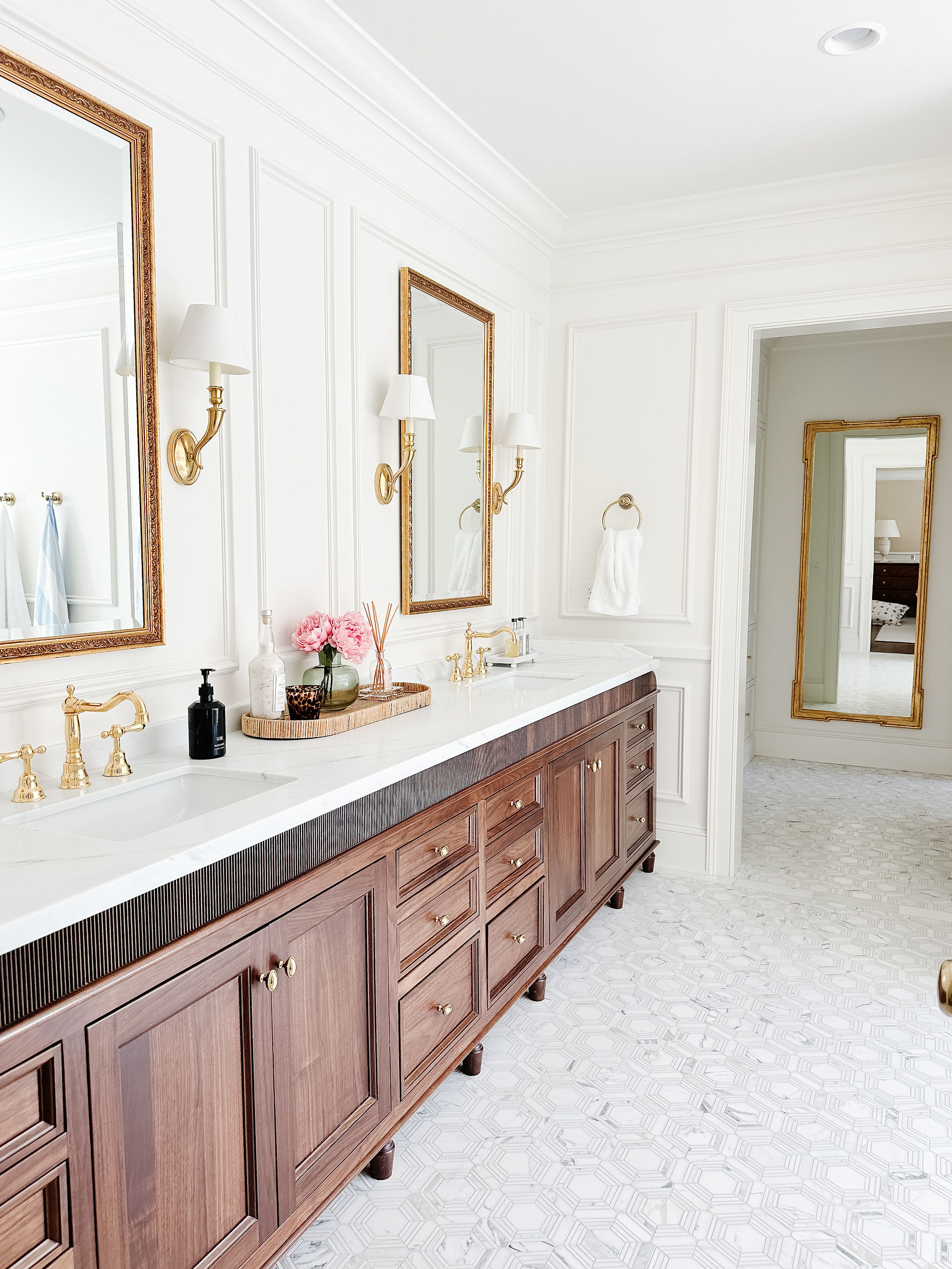 Primary Bathroom Organization