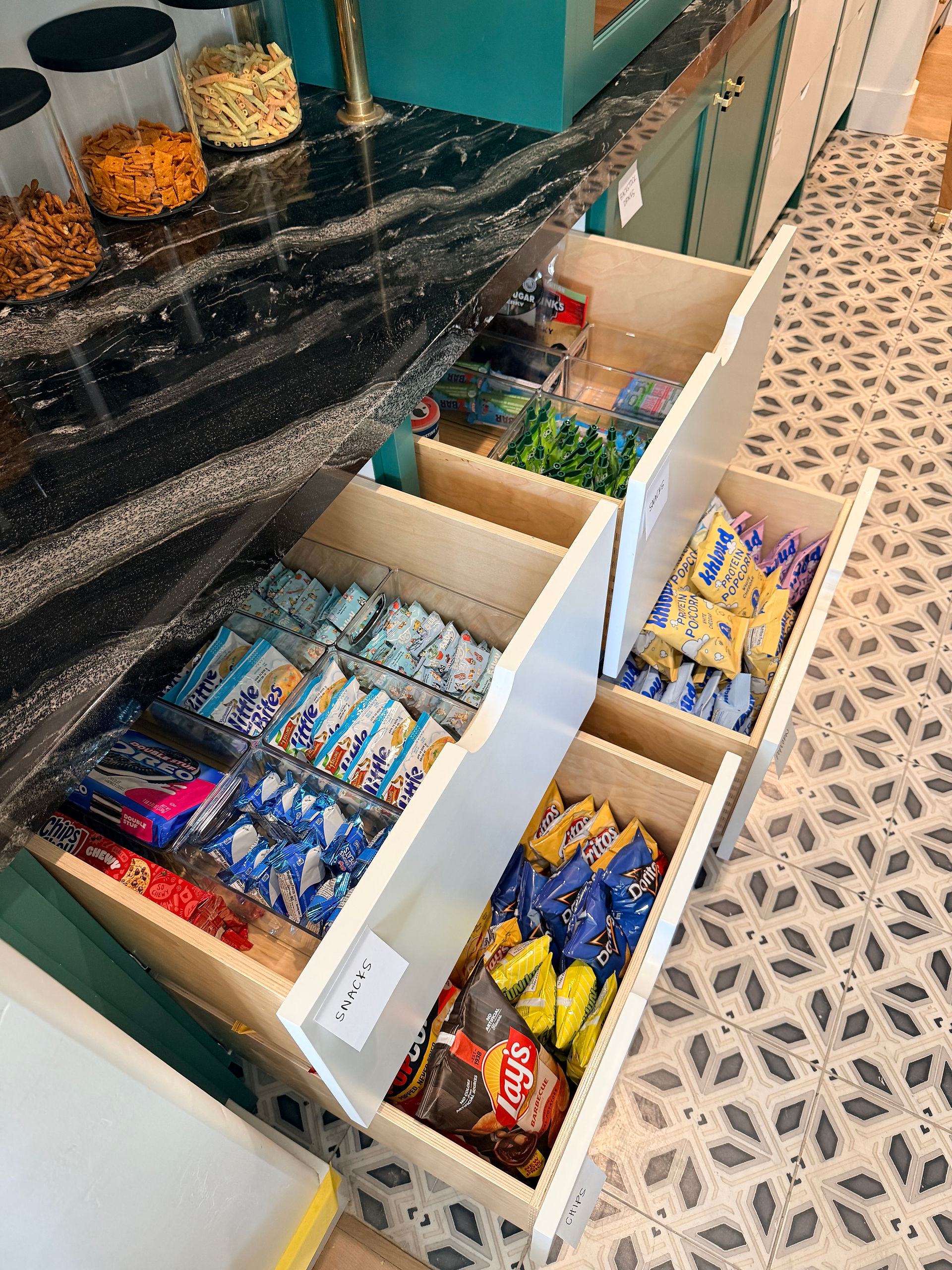 A Seamless Move-In Pantry for Cara Loren