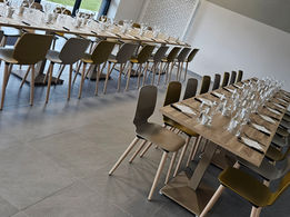 🟢 Des jeunes de l'IME Le Tremplin s'occupent de la restauration lors d'un repas organisé par l'Unapei 🟢