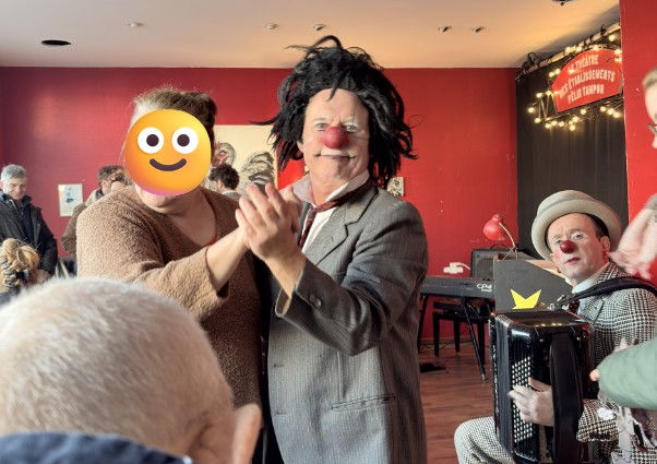 🟢Les résidents prennent part au spectacle des établissements FELIX TAMPON🟢