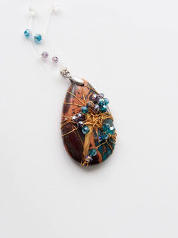 Brown necklace