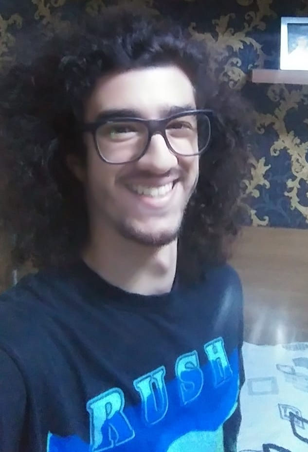 estudante de enfermagem em casa