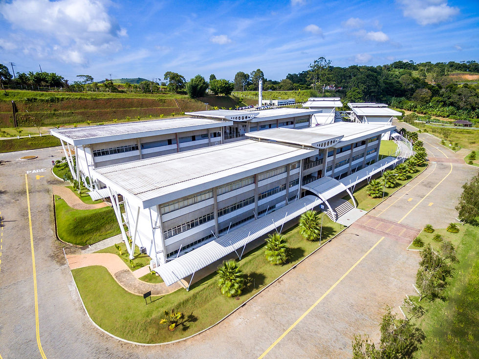 Quais as vantagens em fazer uma faculdade?