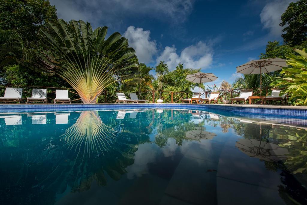 pousada mangabeiras boipeba espelho piscina