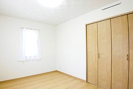 4862825_s_edited_edited.jpg
