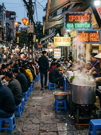 The Ultimate Self-Guided Hanoi Street Food Tour: A 3-Mile Old Quarter Tasting Route