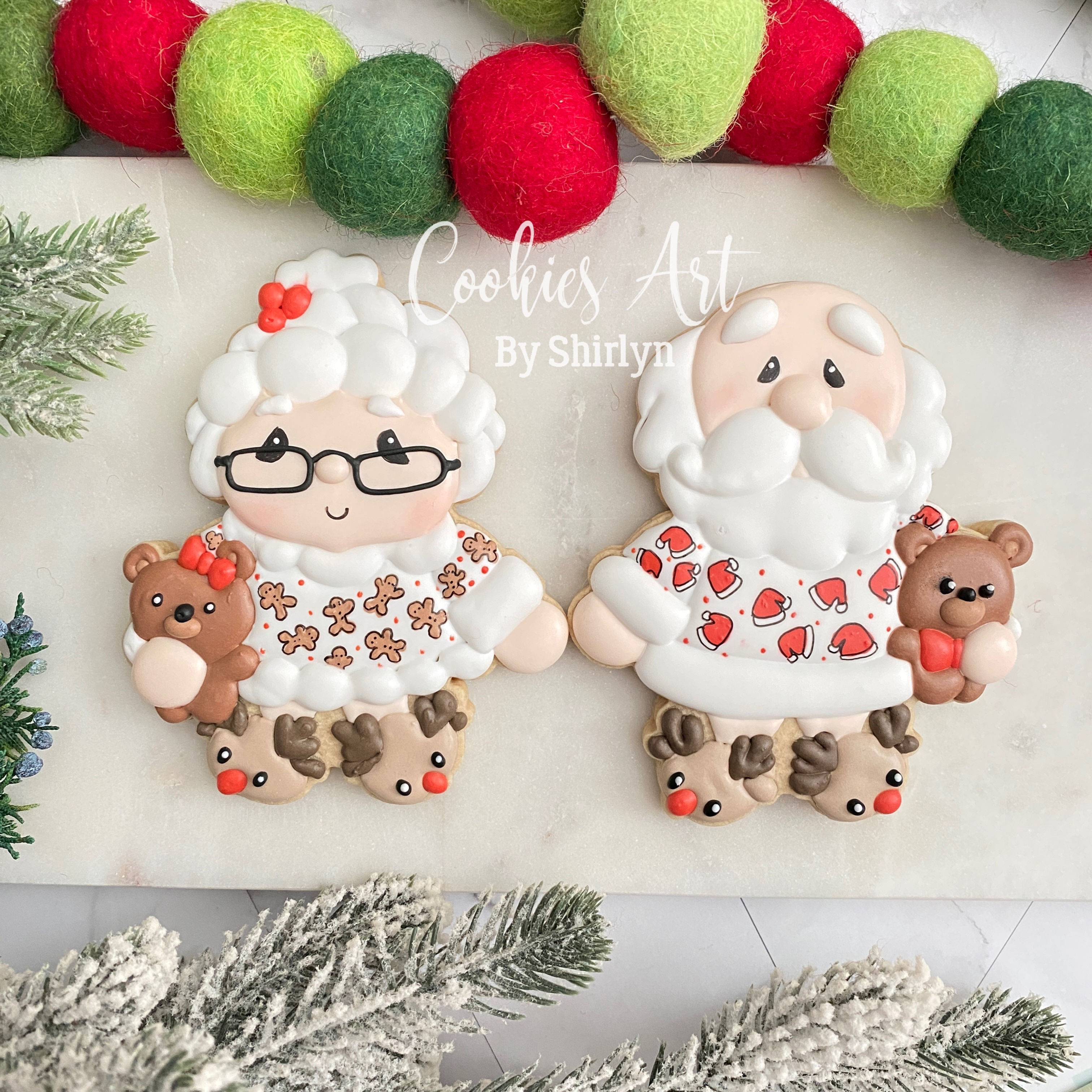 Santa & Mrs. Claus In Pajamas - Cutter