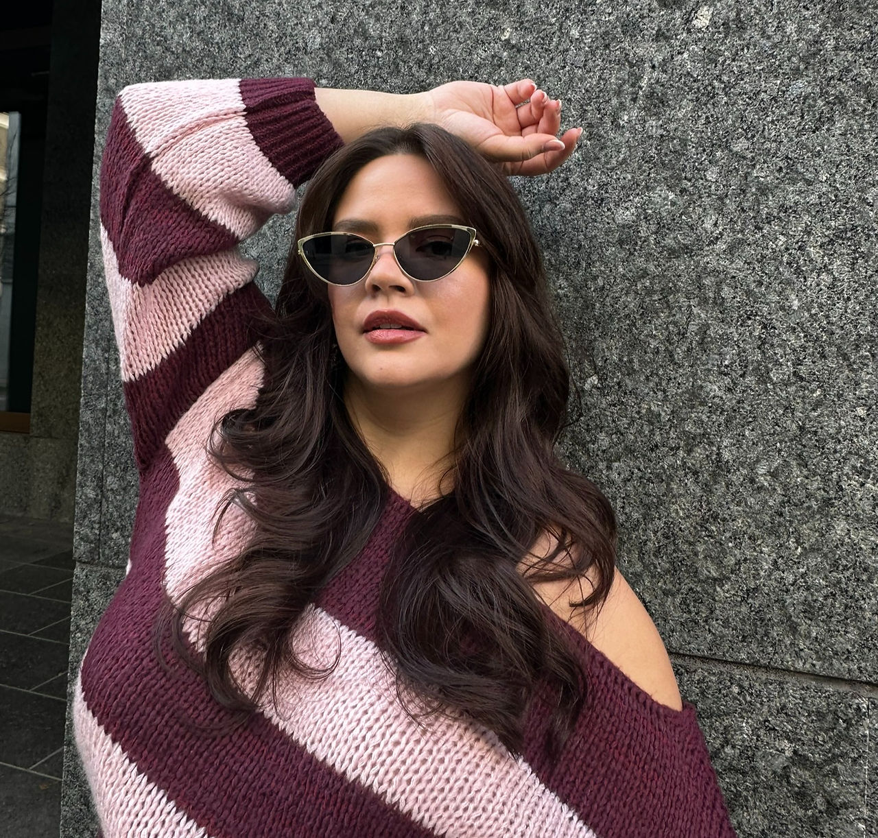 Burgundy_Knitsweater_Cateye-Sunglasses