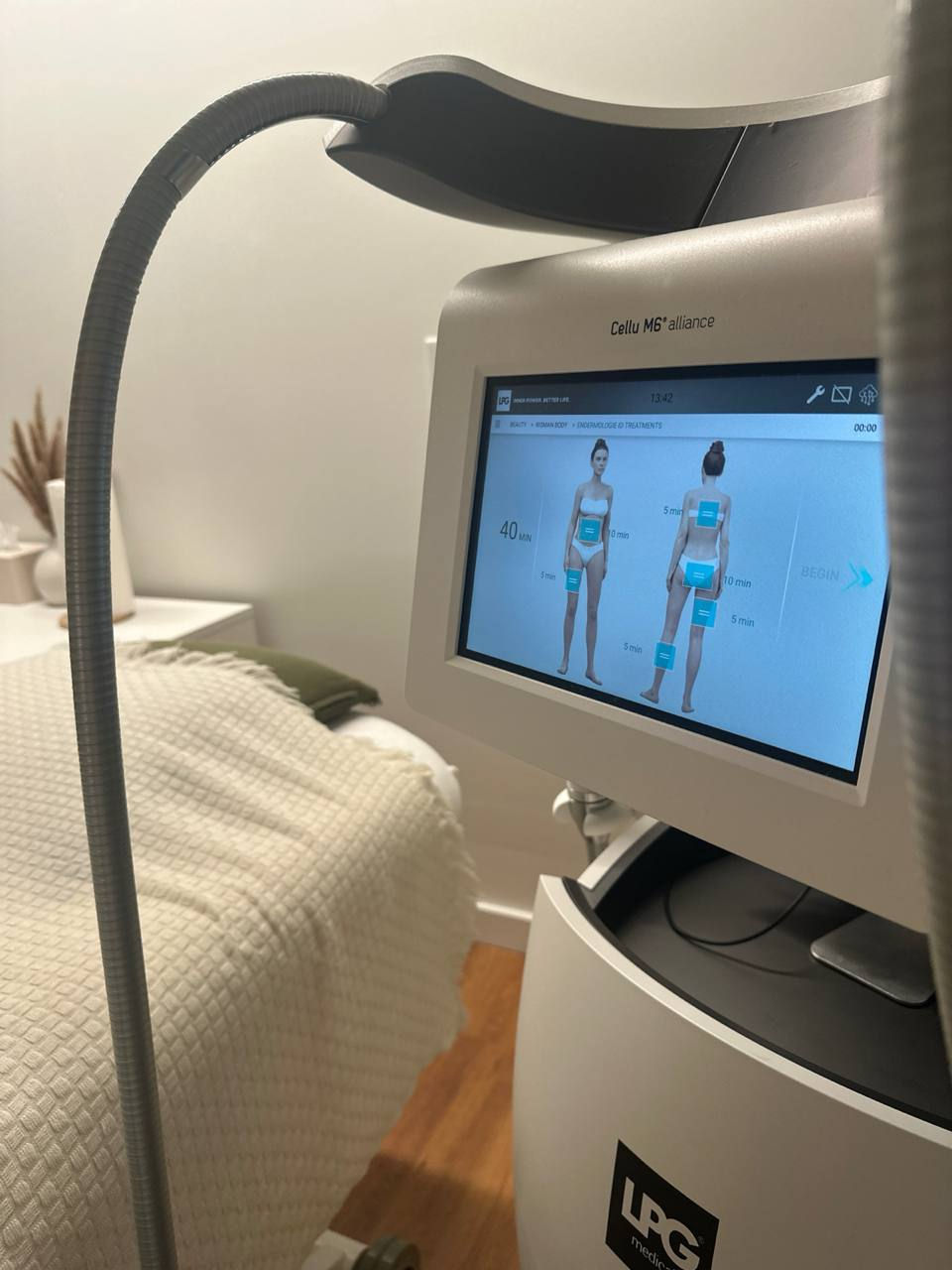 A photo of LPG endermologie alliance machine