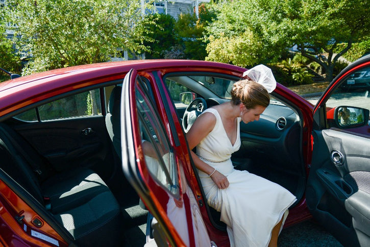 Montana wedding photographer specializing in creative and timeless wedding photos