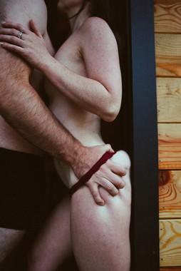 Creative boudoir photography guide