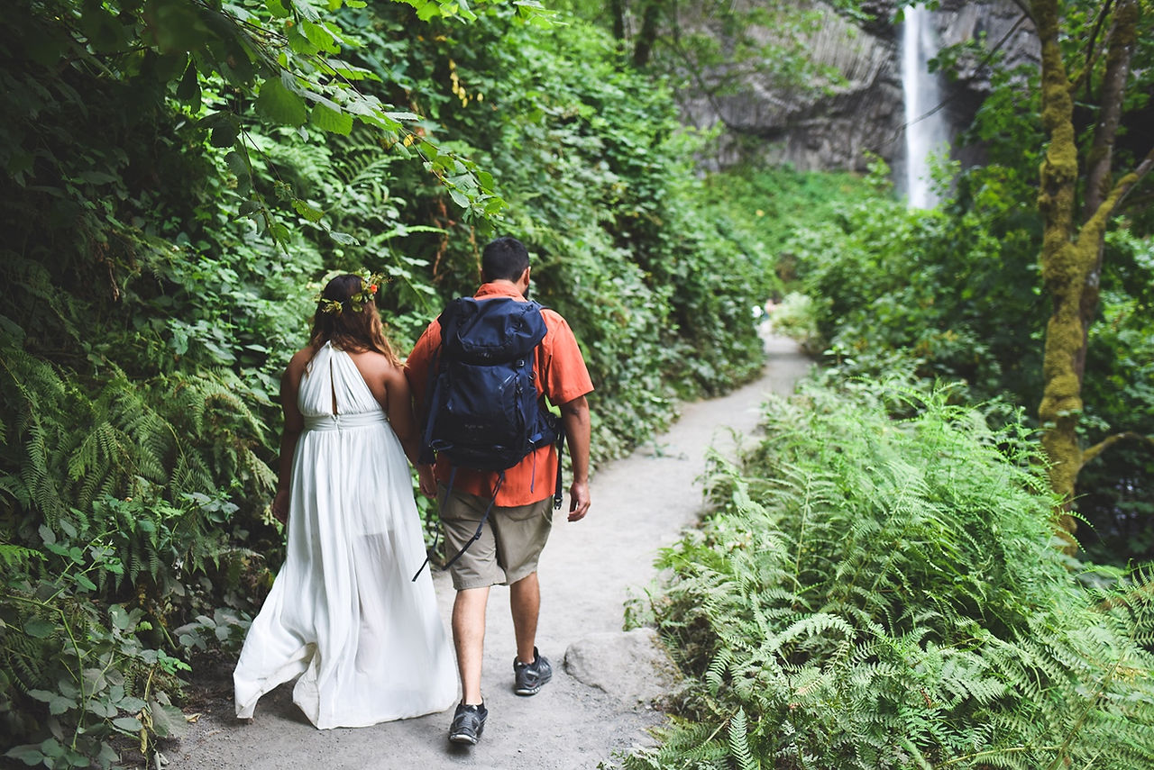 Best Portland elopement photographer for waterfall elopements near PDX