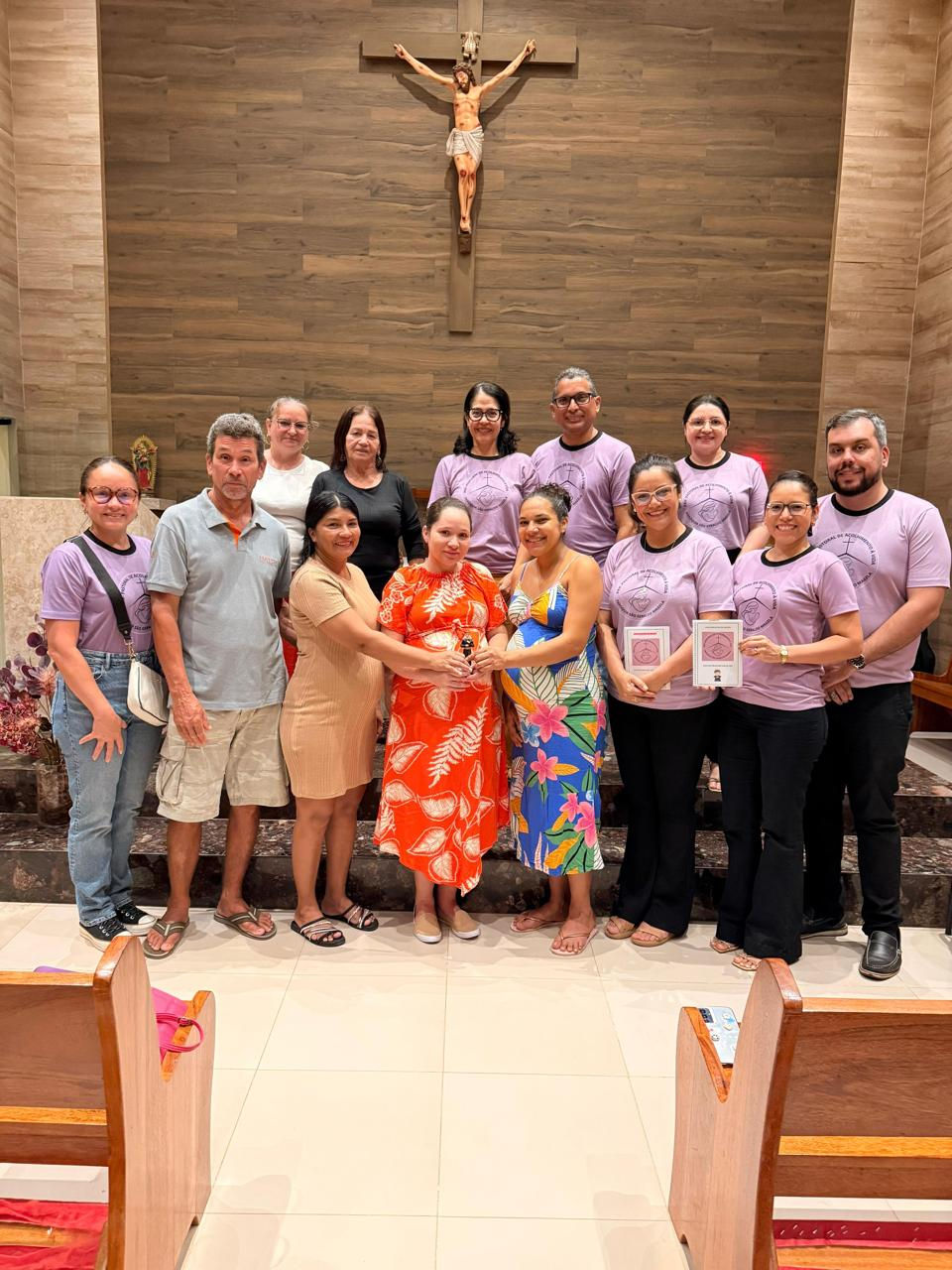 Pastoral de Acolhimento à Vida (PAV) vivenciou um momento de profunda graça na Comunidade Santos Inocentes. Mais do que uma visita, foi um encontro de almas: estivemos com as gestantes para partilhar o pão da Palavra e a alegria da espera.