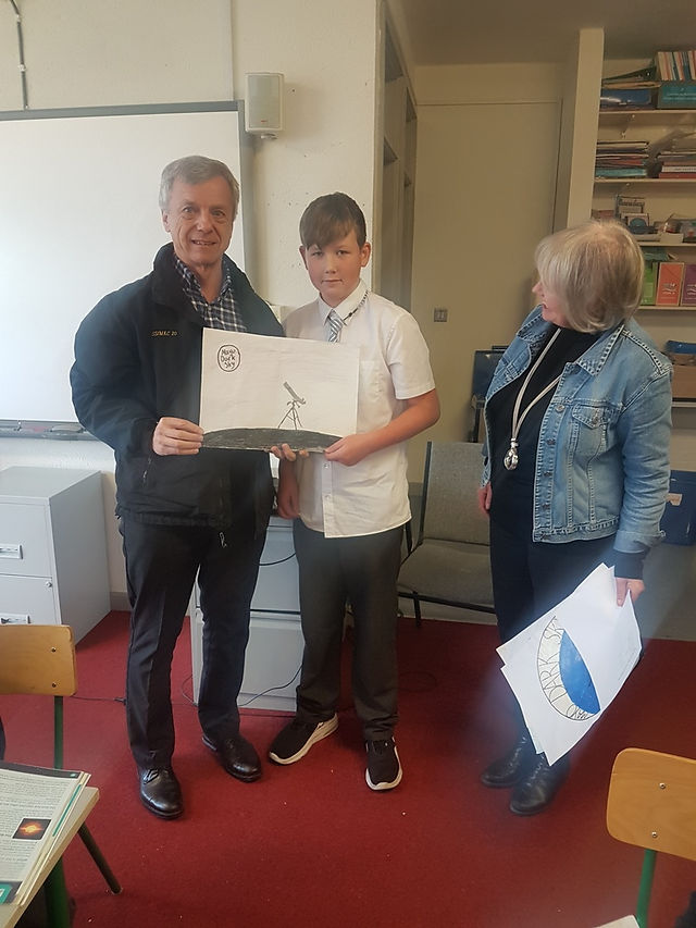 Bob Thirsk judges art comp (9) (Copy)