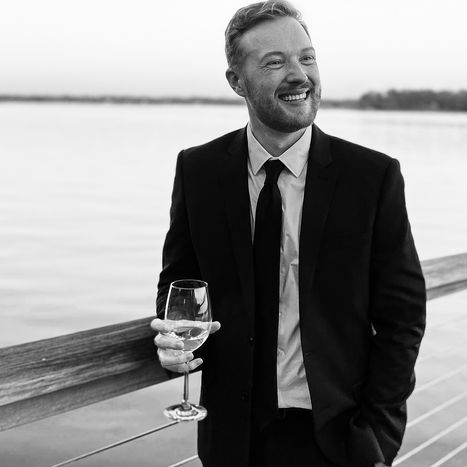 IS IT CHEAPER TO LIVE IN AN ALL-INCLUSIVE OR RENT? SEATTLE MAN DOES THE MATH