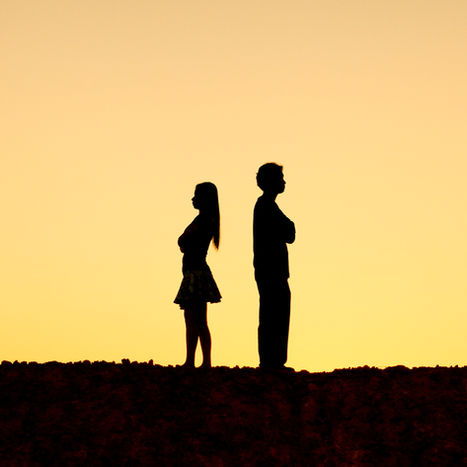 ARE YOU STUCK IN A 'ROOMMATE RELATIONSHIP'? 6 SIGNS TO LOOK FOR