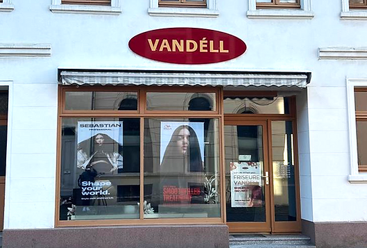 Vandell Friseur. Gransee. S16_Außenansicht.png