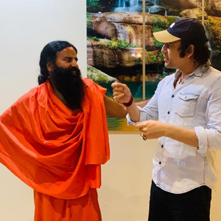 Maharishi Aazaad in discussion with Yog