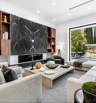 Luxury Kitchen Cabinets with an Island