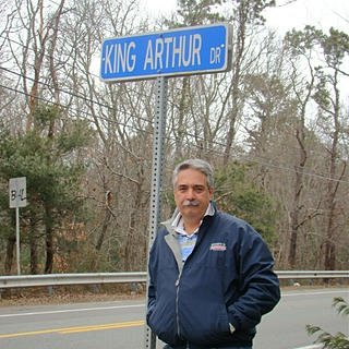 Writer: Arturo King