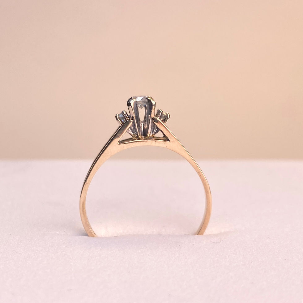 10k Diamond Ring (.12ct)