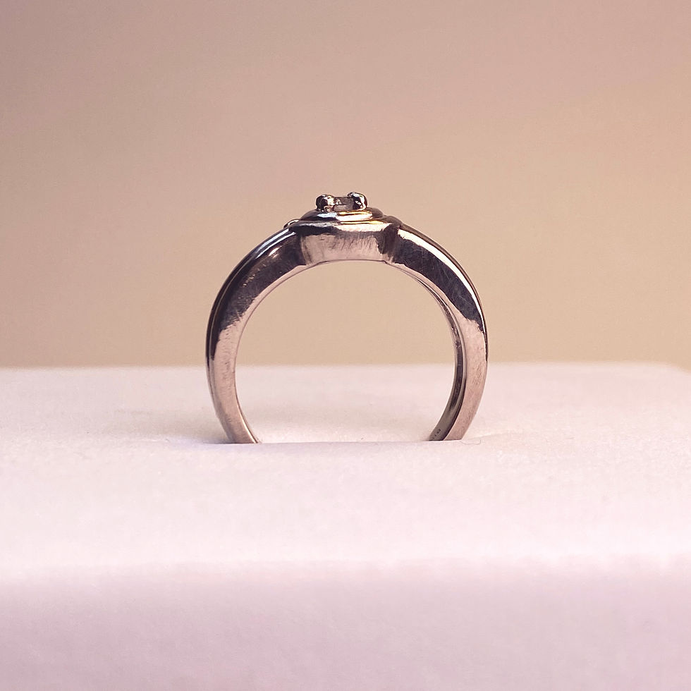 18k Gold Diamond Ring