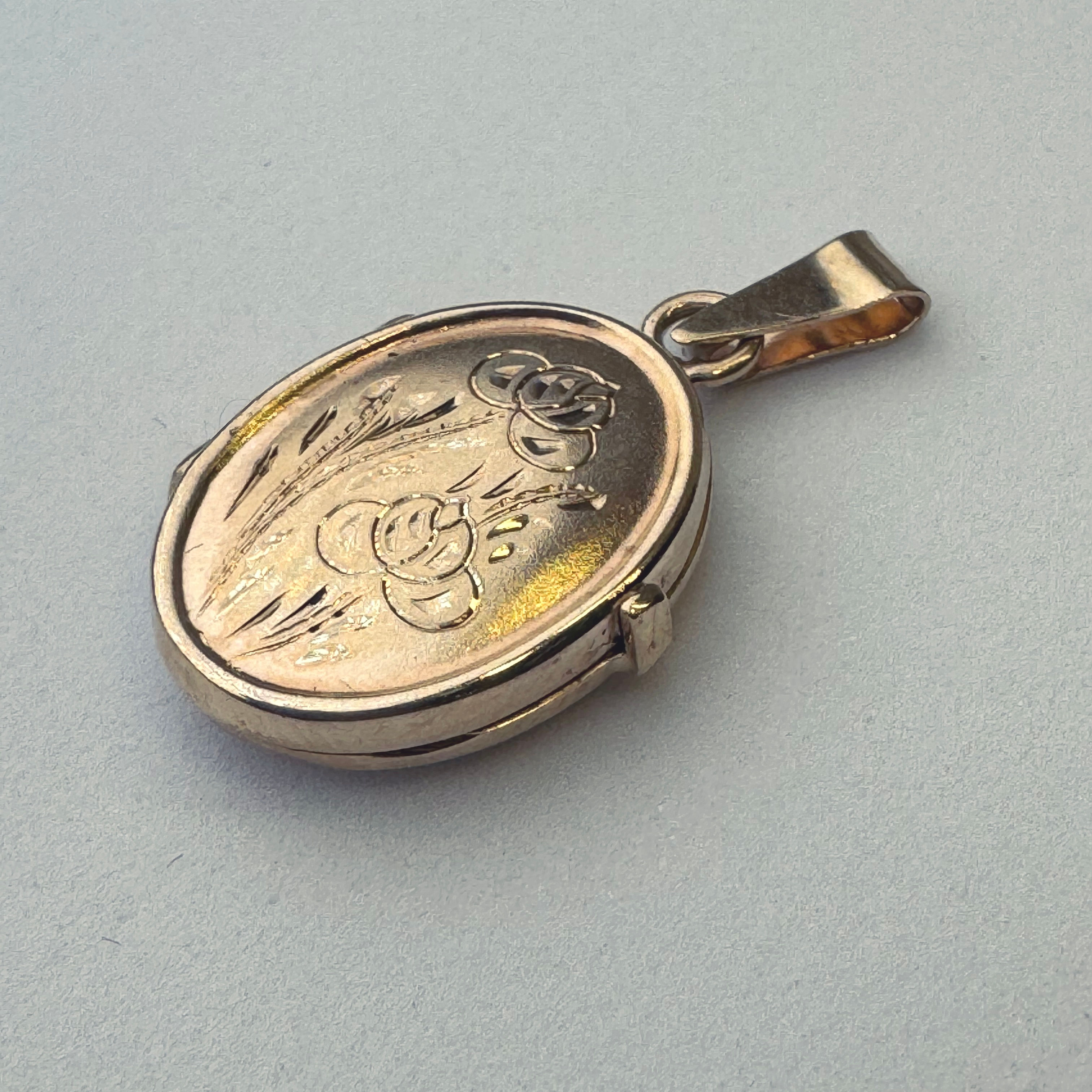 10K Vintage Gold Locket