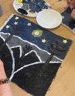 Peinture toile de jute écru.