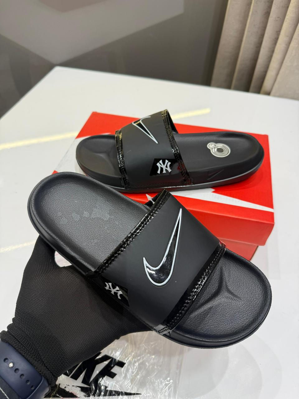 Thumbnail: Men's Nike Flip-flops