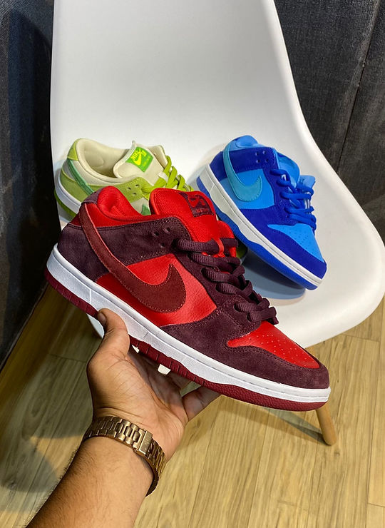 raspberry nikes