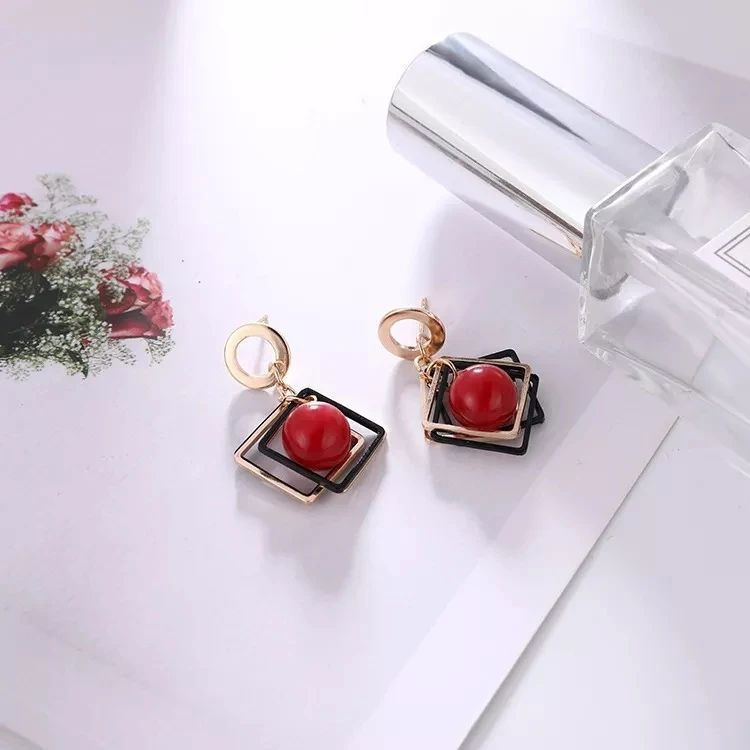 Thumbnail: Square Round Earrings