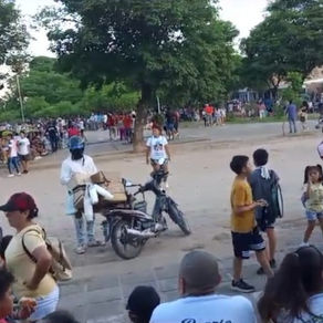Se realizó el tradicional pasaje de los pesebres en la plaza Cristo de la Hermandad