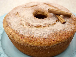BOLO DE CANELA COM AÇÚCAR