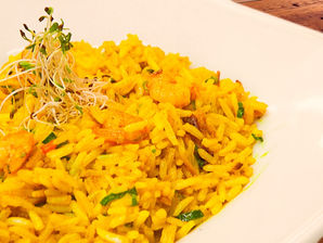 ARROZ COM CAMARÃO E CURRY