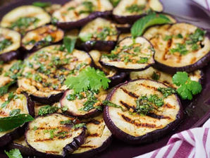 ABOBRINHA GRELHADA COM CHIMICHURRI