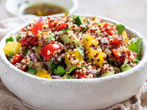 SALADA DE QUINOA COM LEMON HERBS