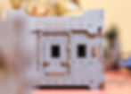 Close up of the magnets.