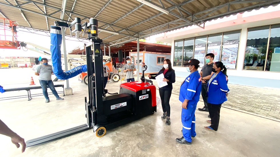 รถยกพาเลท ( พร้อมหัวดูด Vaccum )