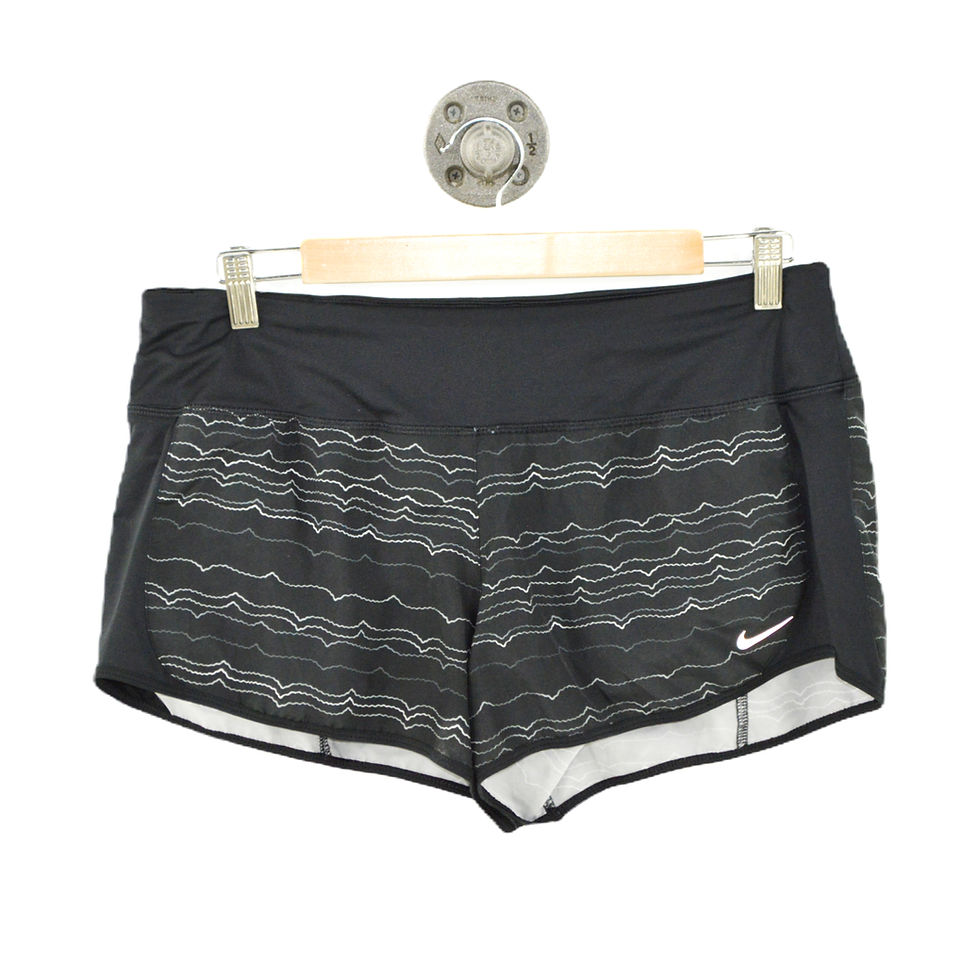 Nike athletic dry fit shorts #175-99