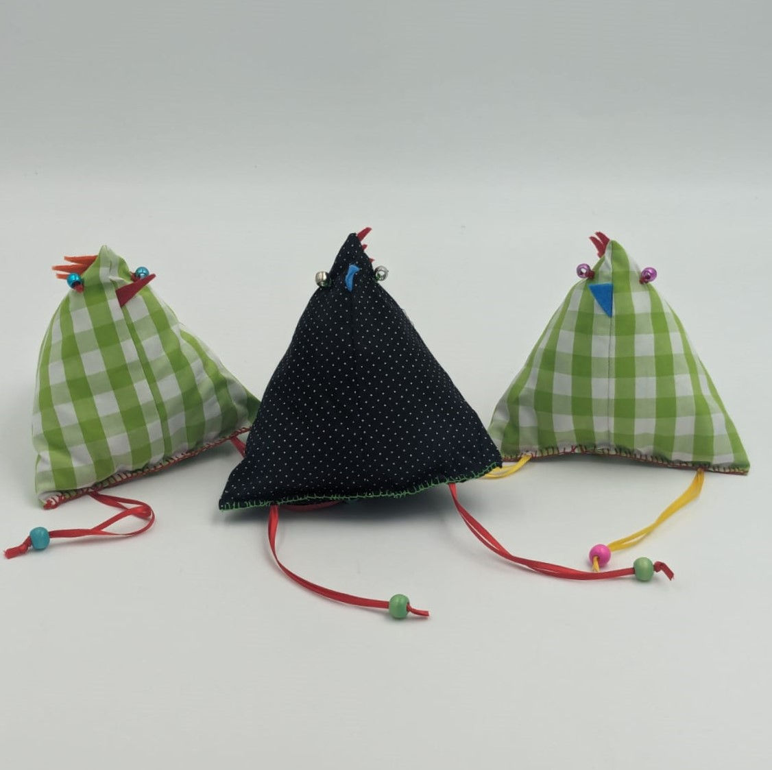 Osterhenne Kantenhocker 14cm