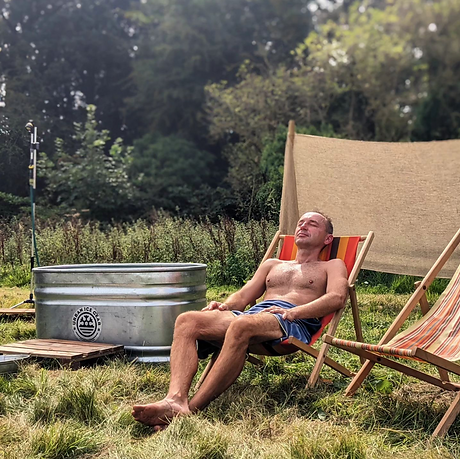 Relaxing sauna and icebath
