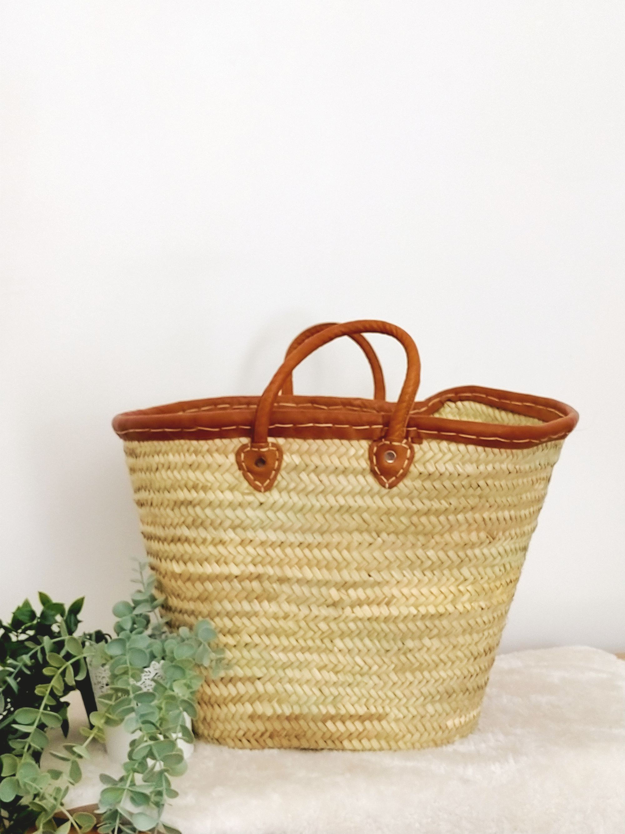 panier de marché en paille
