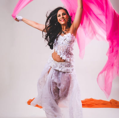 PriscilaGenaro belly dancer .jpeg