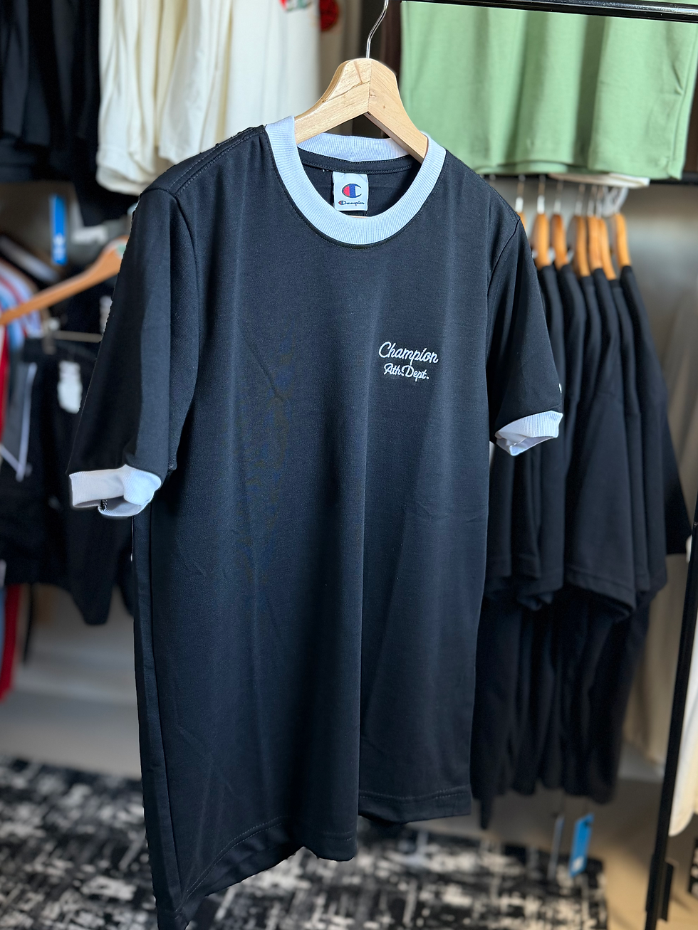 Miniatura: Champion Preto c/ Branco