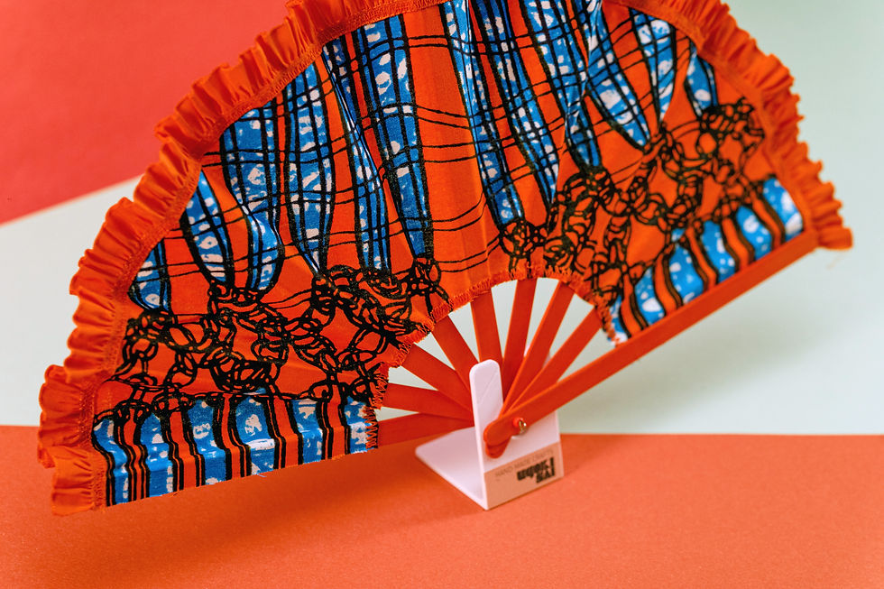 Miniatura: Abanico Artesanal Gomibaya naranja y azul 01/03